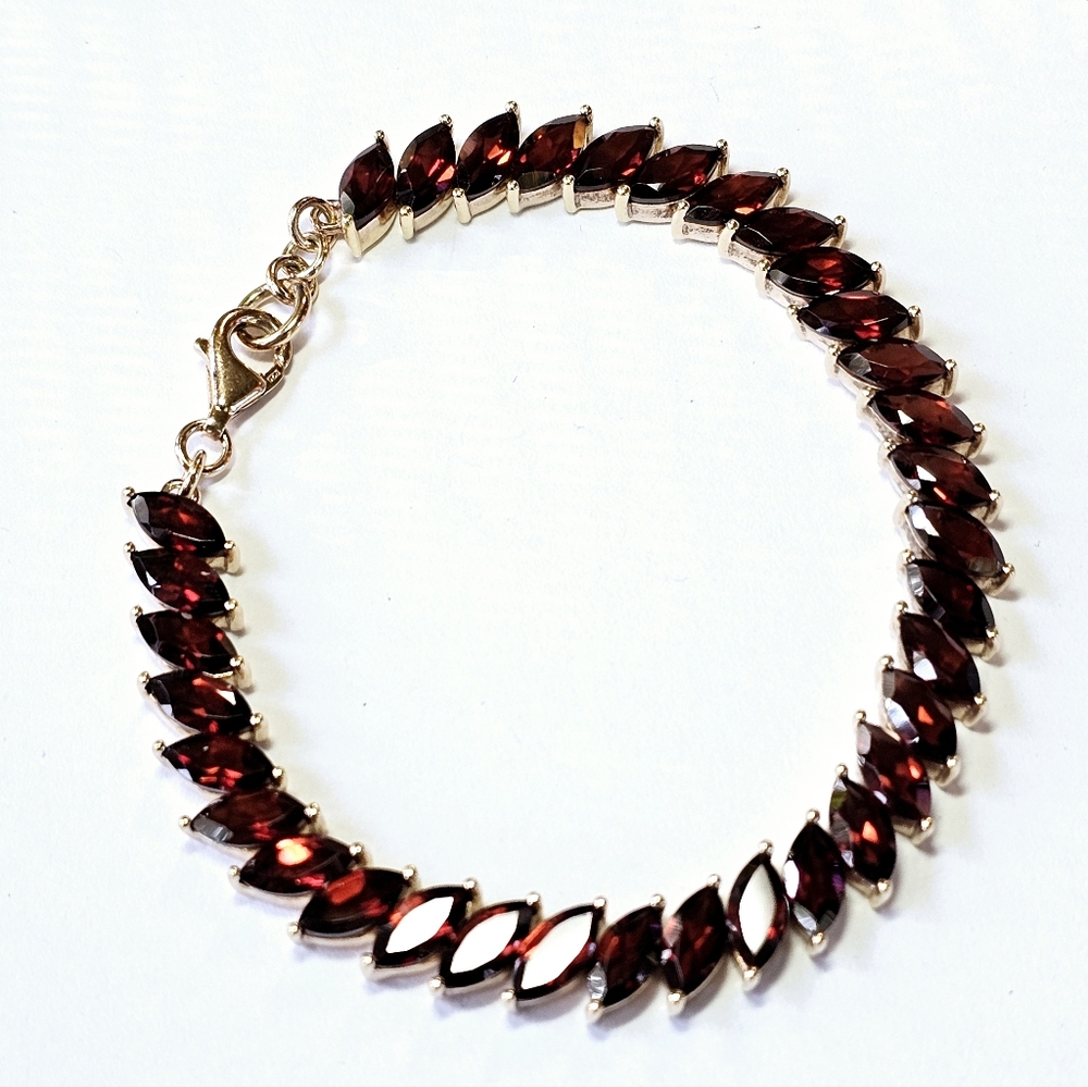 Genuine Red Garnet 18K Rose Gold over Sterling Silver Bracelet! ✨️